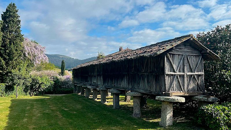 El Pazo de Pegullal, en Pontevedra, jardines llenos de color en una finca histrica