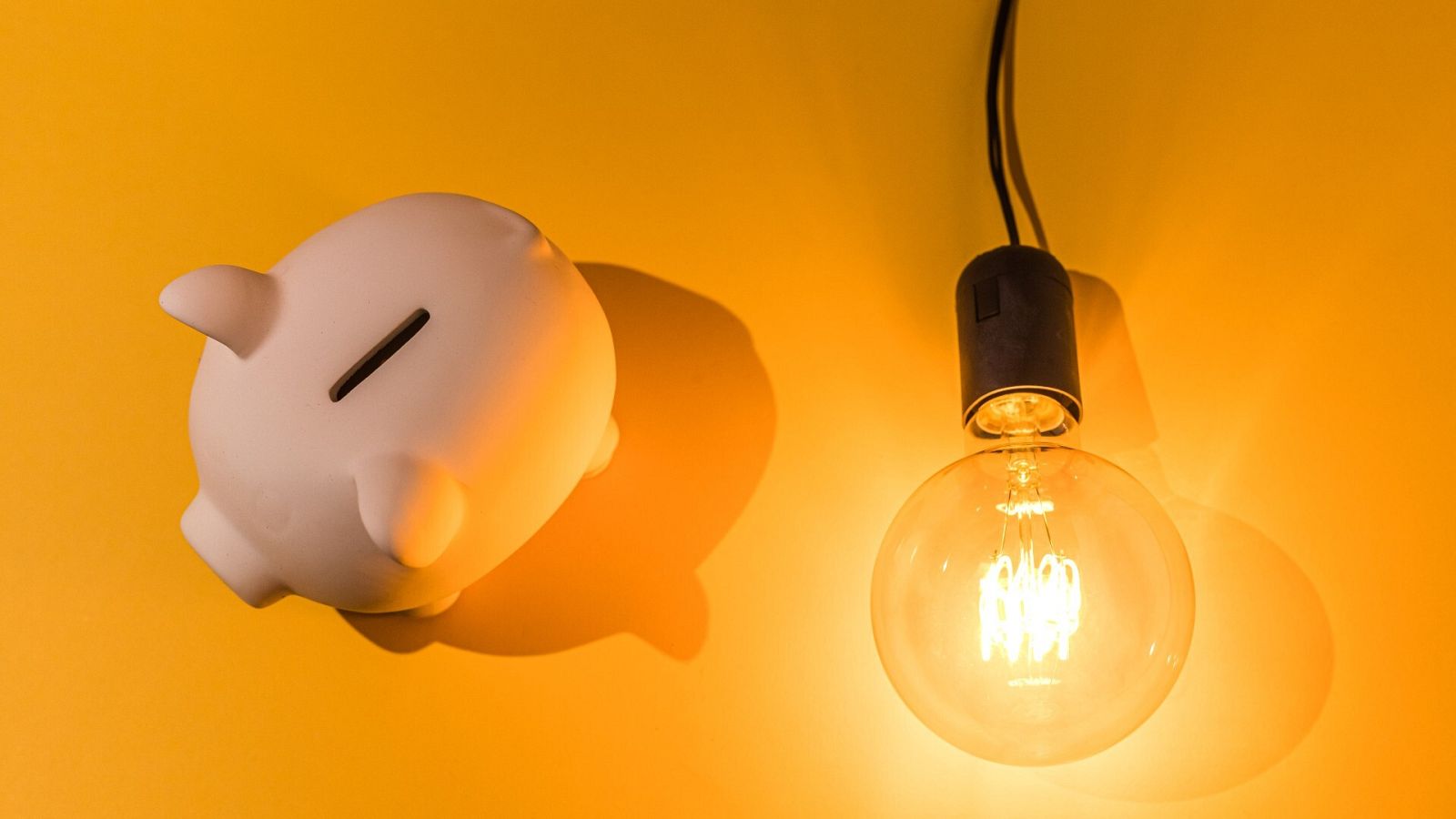 El precio de la luz repunta este viernes