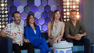 'El puente de las mentiras': as� se juega en el curioso concurso presentado por Paula V�zquez