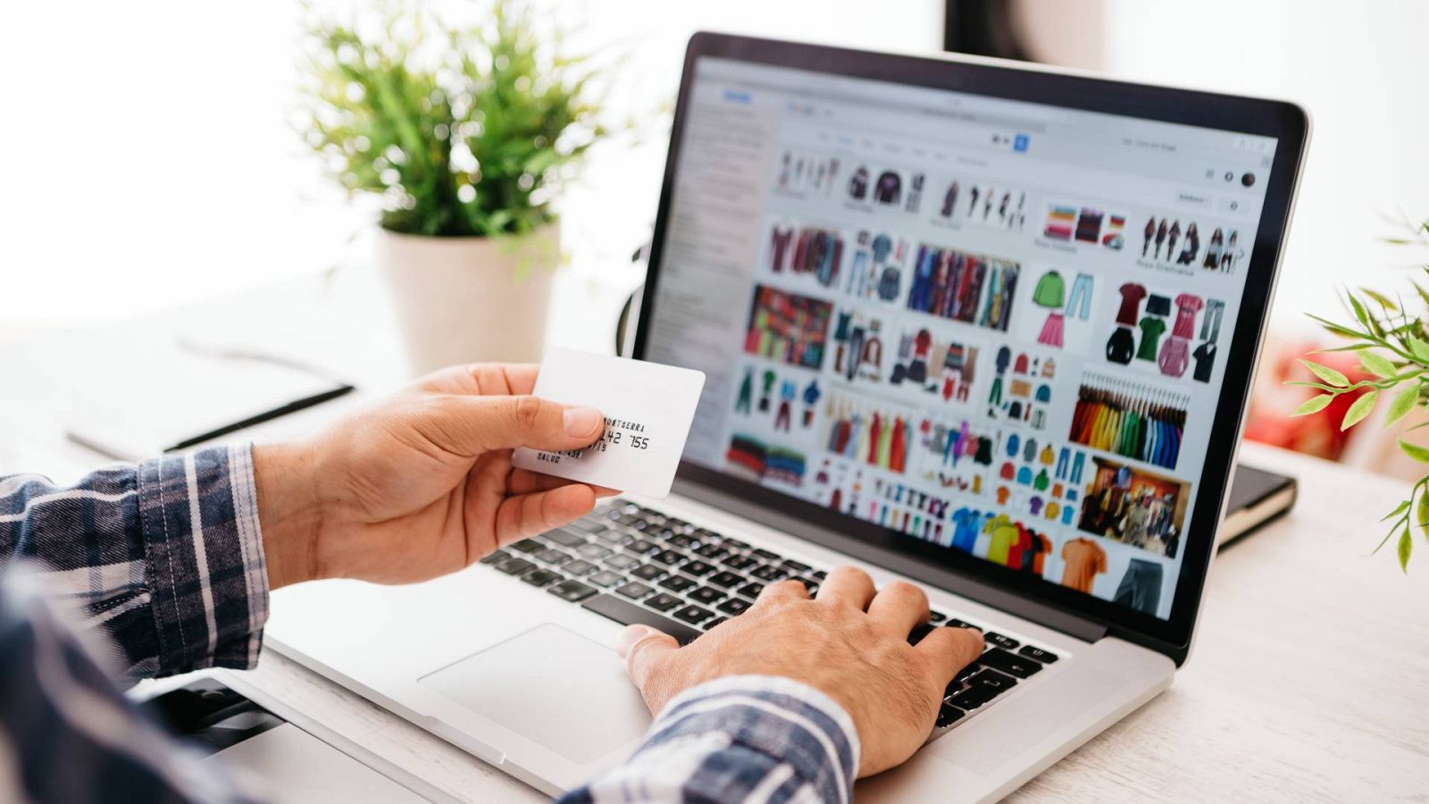 Según la CNMC, Amazon y Apple pactaron restricciones de la competencia en el mercado online