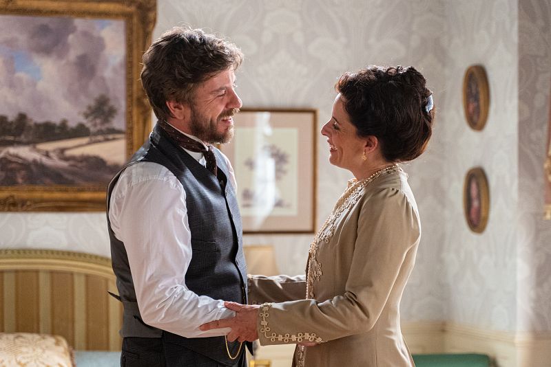 Los padres de Martina llegan por sorpresa a 'La Promesa' �Con qu� intenciones? 