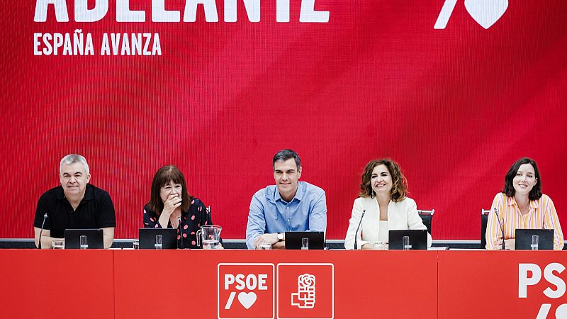 El PSOE defiende negociar con Junts pero remarca que los "l�mites" est�n en la Constituci�n y rechaza un refer�ndum