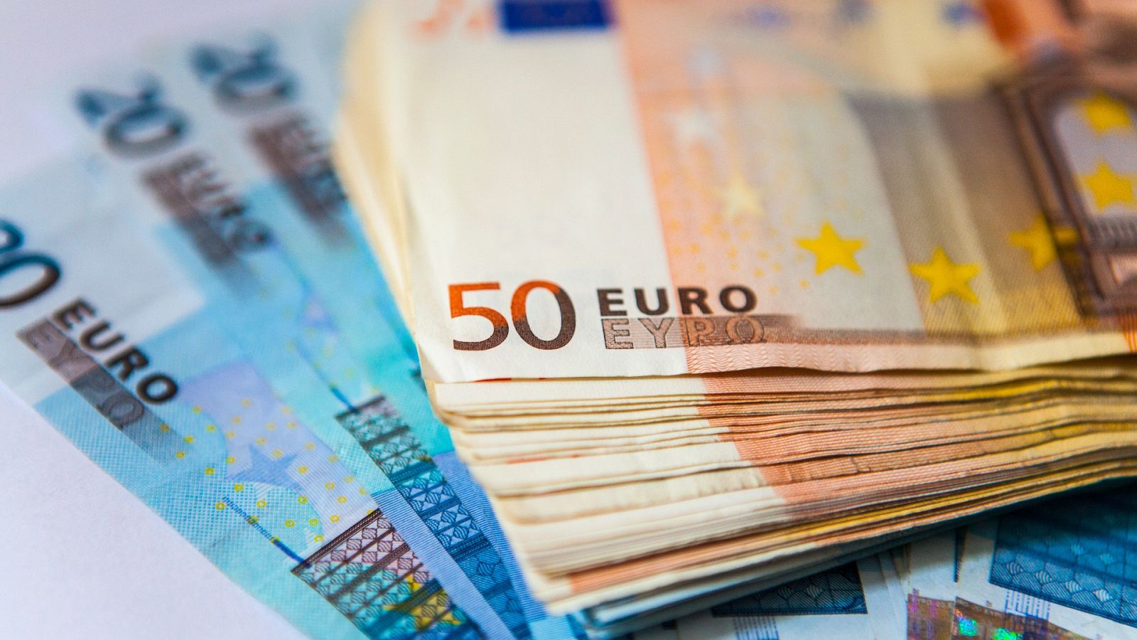 La AIReF alerta de un incremento del 9% en el gasto de grandes ayuntamientos y diputaciones