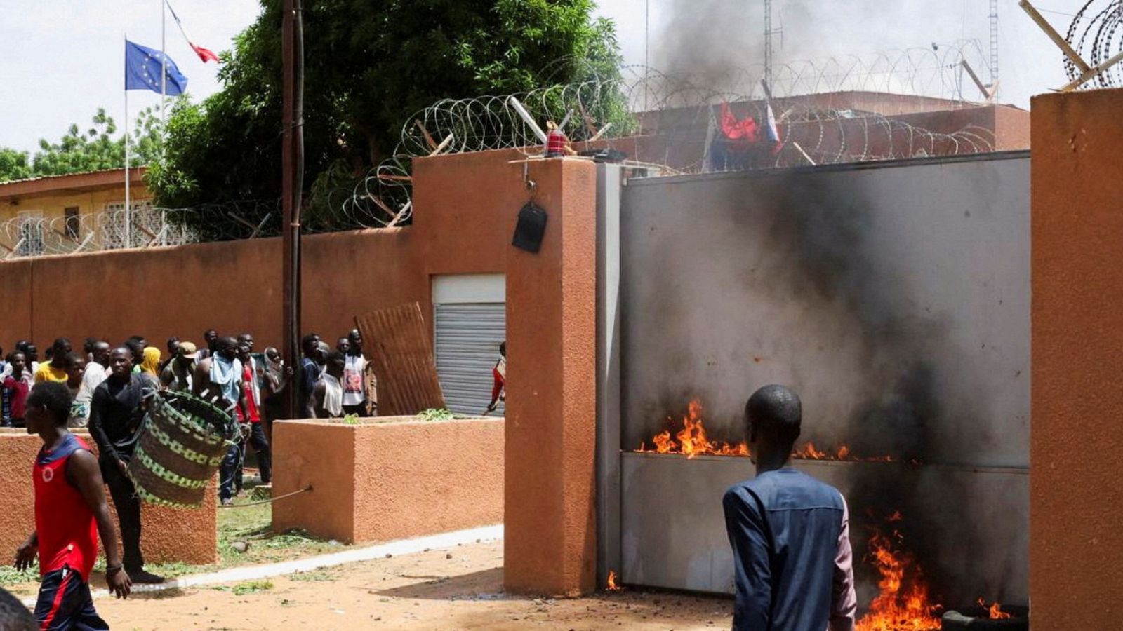 Los golpistas de Níger acusan a Francia de querer "intervenir militarmente"