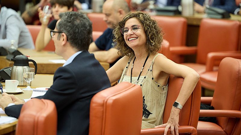  Montero tilda de "postureo" la carta de Feij�o a S�nchez y cree que lo hizo para "ocultar" su reuni�n con Abascal