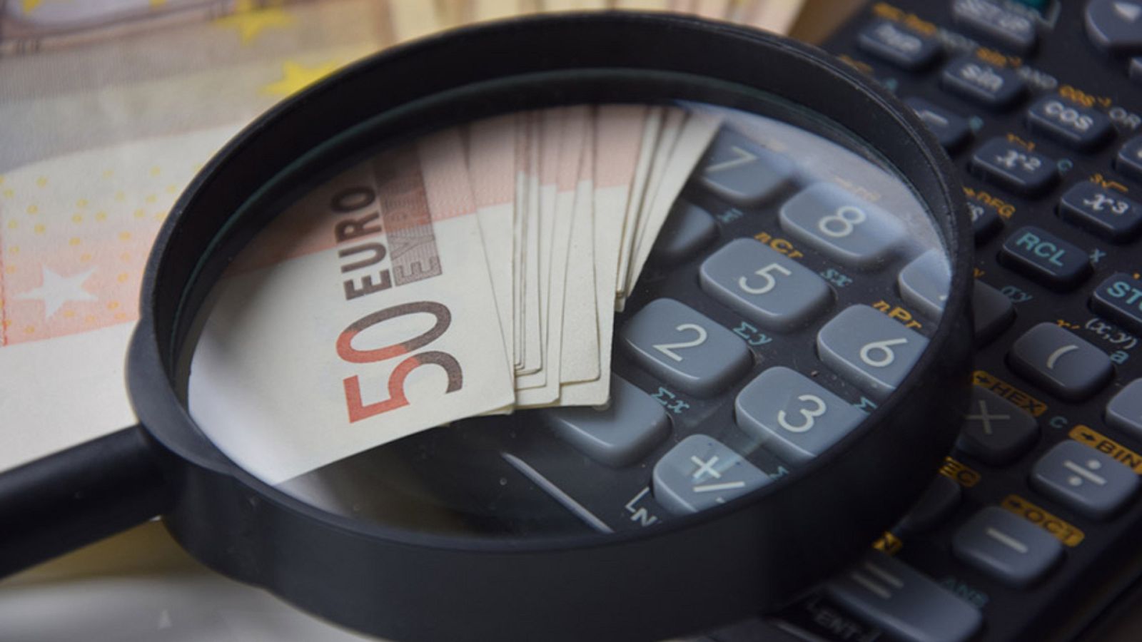 La lucha contra el fraude fiscal recaudó 16.675 millones en 2022, un 1,3 % menos