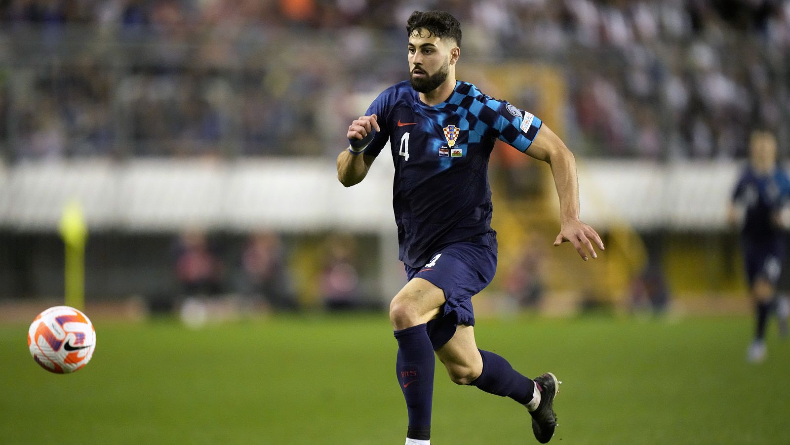 El defensa central croata Josko Gvardiol ficha por el Manchester City