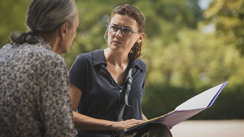 'Verano en rojo': Así comienza el intrigante thriller con Marta Nieto y José Coronado