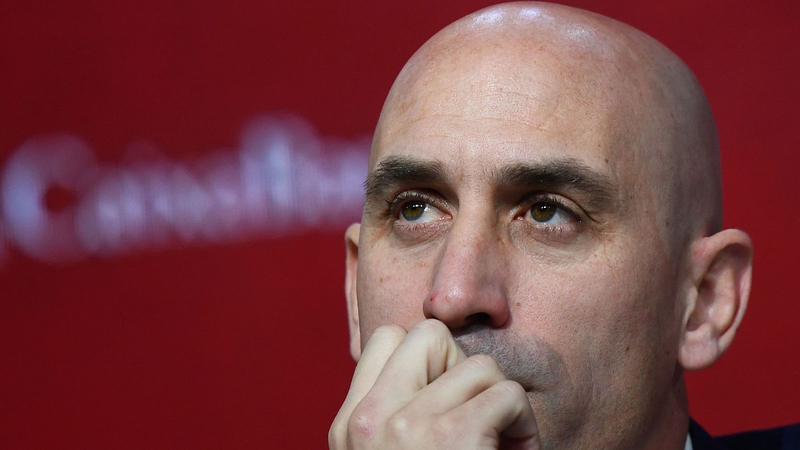 La FIFA abre expediente disciplinario contra Luis Rubiales.