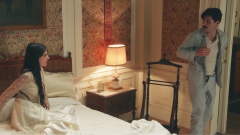 Manuel confunde a Jimena con Jana en la cama