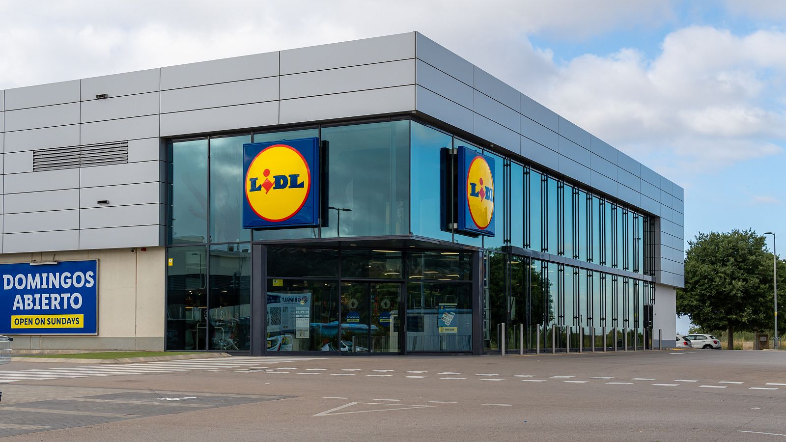 Lidl retira el limpiador de coches Robbyrob por inducir a confusión por tener la apariencia de un refresco