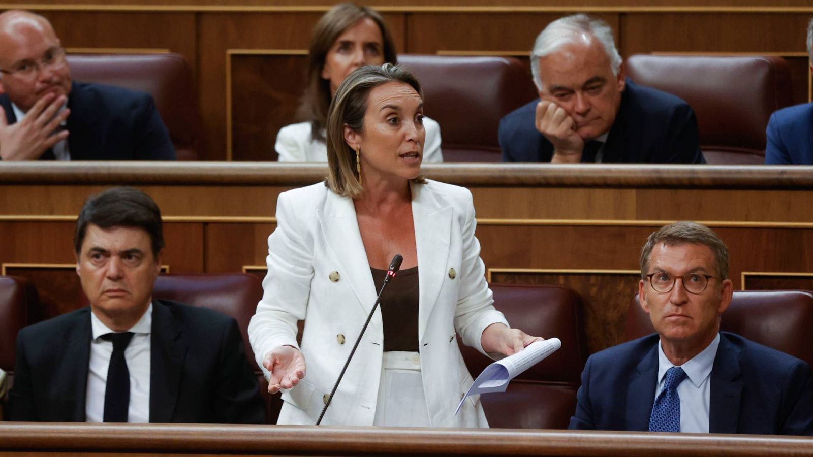 La diputada del PP Cuca Gamarra, durante la sesión constitutiva del Congreso de la XV Legislatura