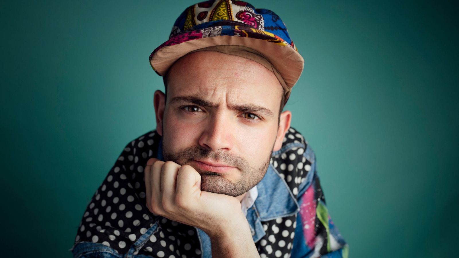 Carlos Ripollés dirige y escribe 'Periplos irradiantes'