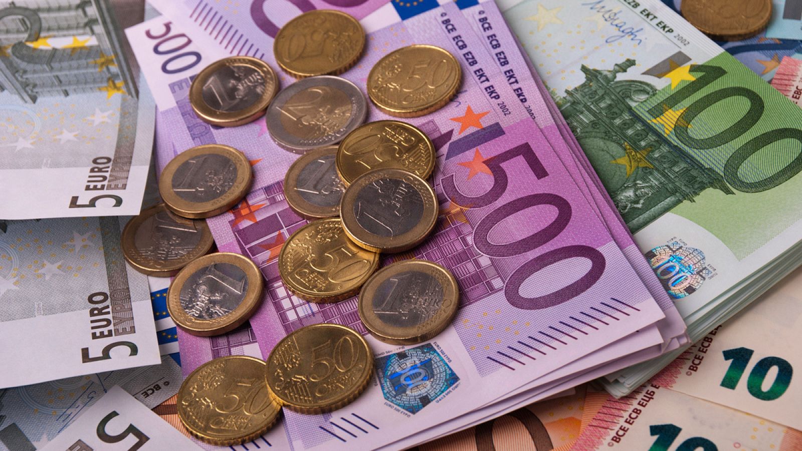 El déficit público baja un 5,3% en el primer semestre, hasta los 30.571 millones