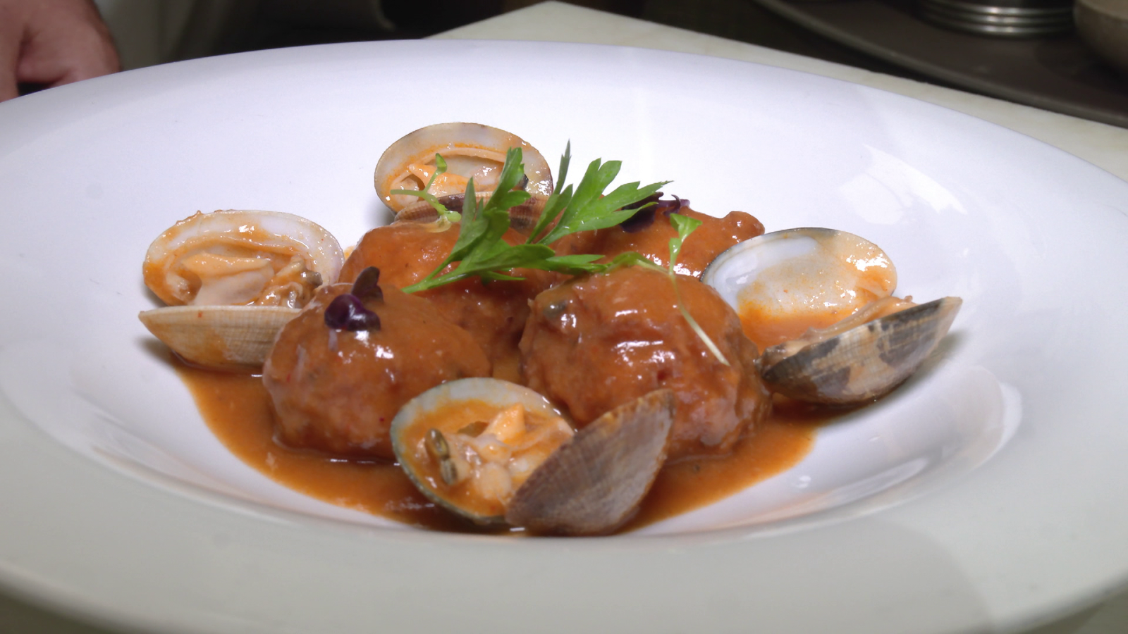 Ahora o Nunca | Receta albóndigas de rape y gambas