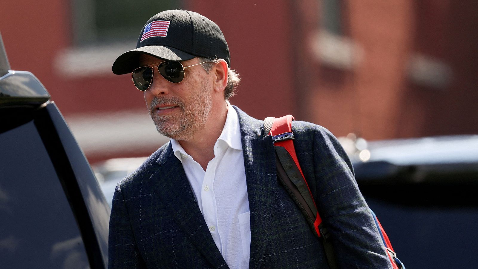 El hijo de Biden, acusado de tres cargos federales relacionados con armas de fuego