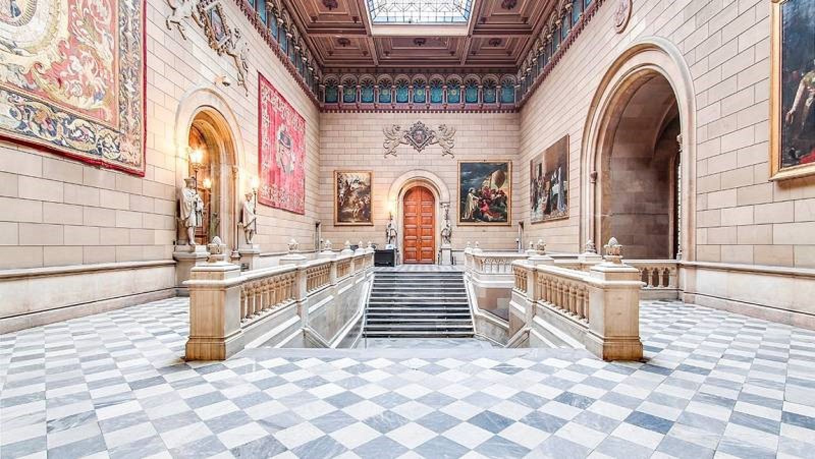 Els titulats universitaris assoleixen pràcticament la plena ocupació