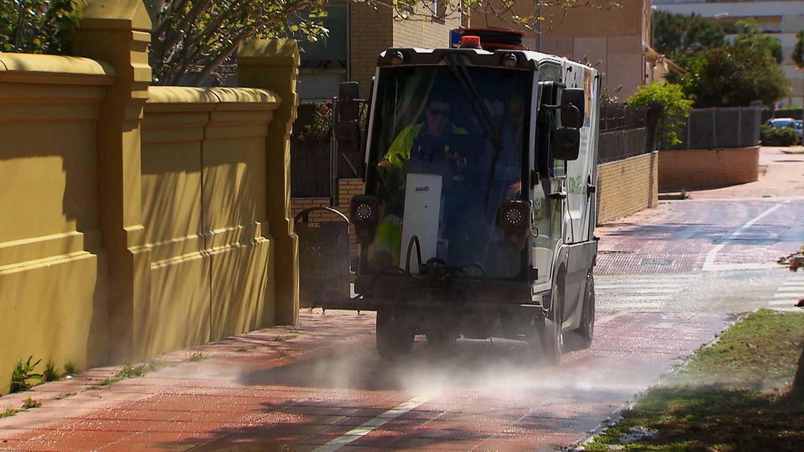 El agua regenerada puede servir para usos no potables en el medio urbano
