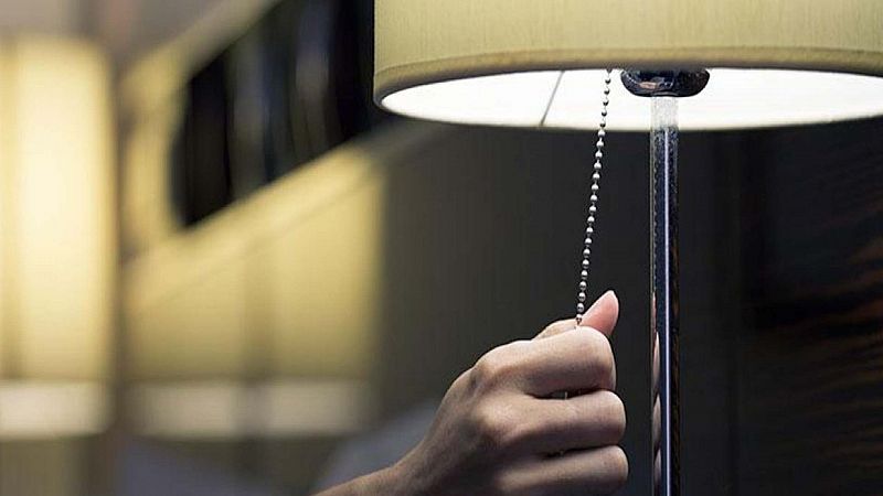 El precio de la luz marca este lunes el nivel más alto del último mes tras subir un 43,42% hasta los 119 euros/MWh