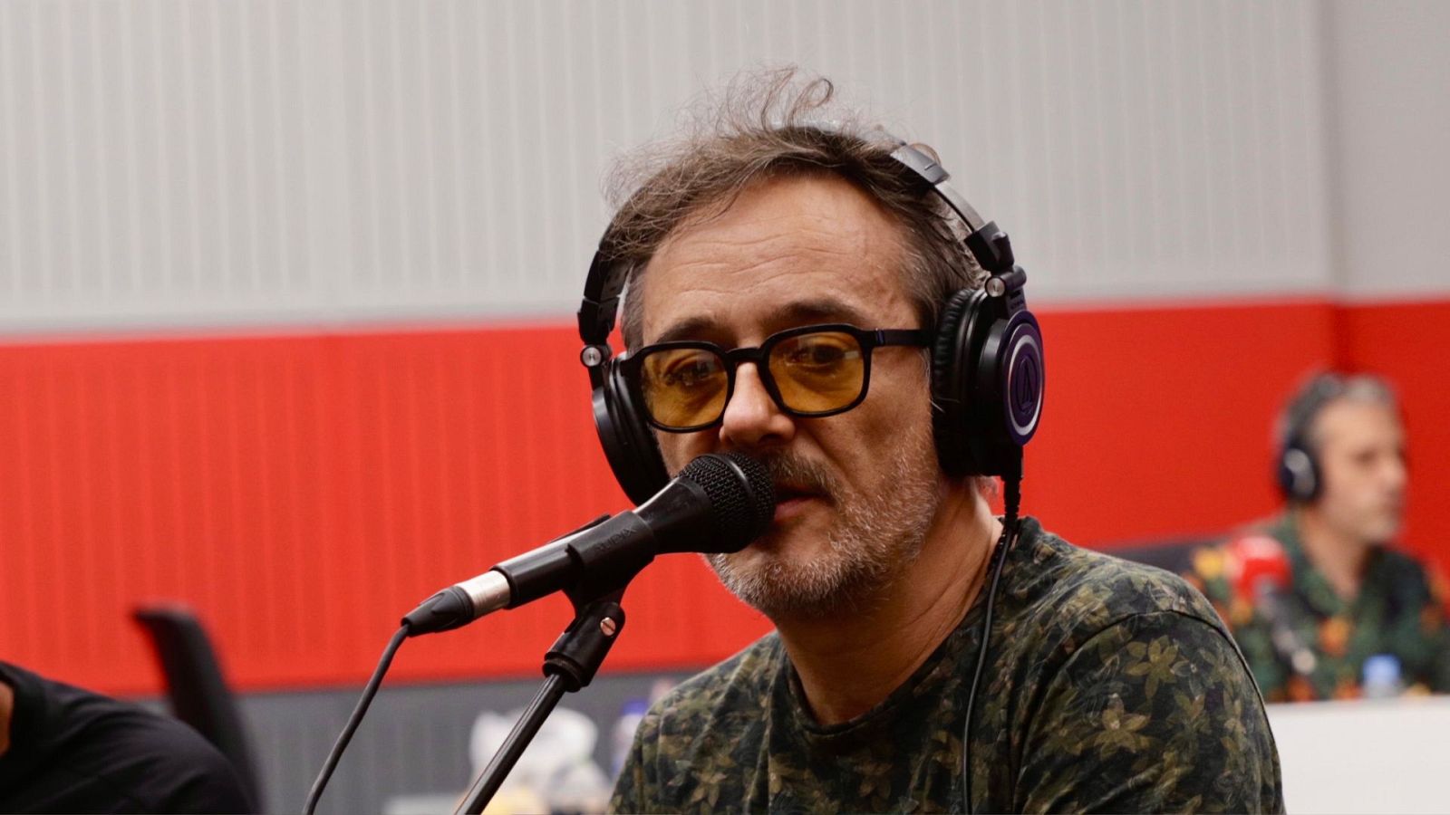 Santi Balmes (Love of Lesbian)