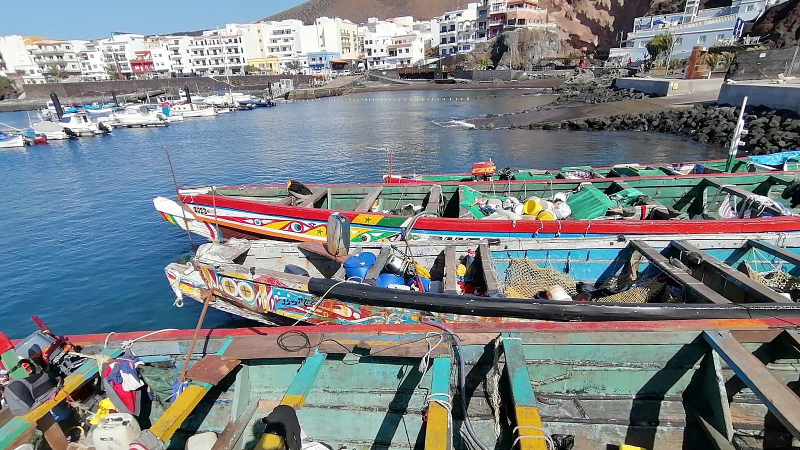Crisis migratoria El Hierro: La presión migratoria pone a prueba la pequeña isla