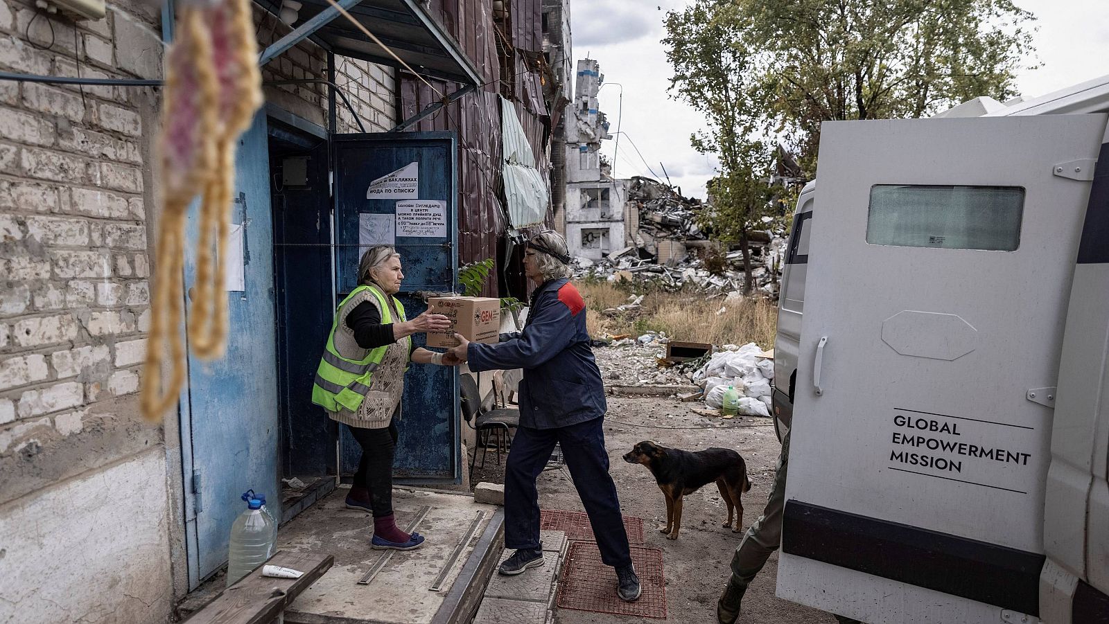 Guerra en Ucrania: voluntarios llevan suministros a Vuhledar