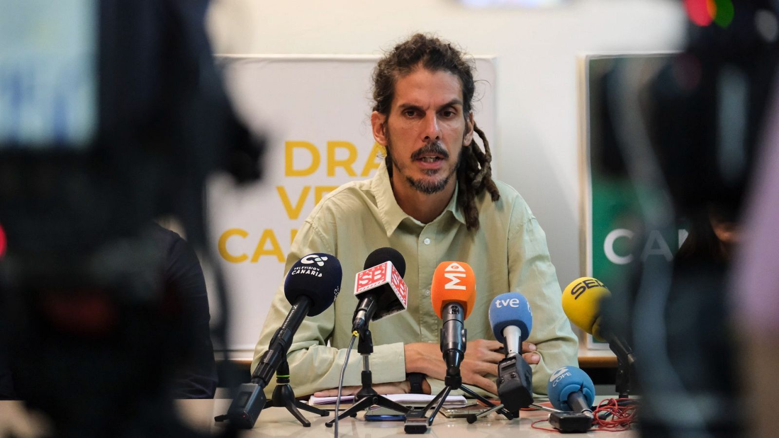 El ex diputado por UP, Alberto Rodríguez, en una rueda de prensa