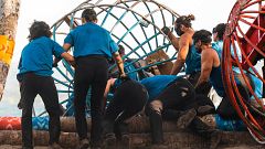 El Conquistador | Tremendo accidente en la prueba de inmunidad: La bola hamster descontrolada