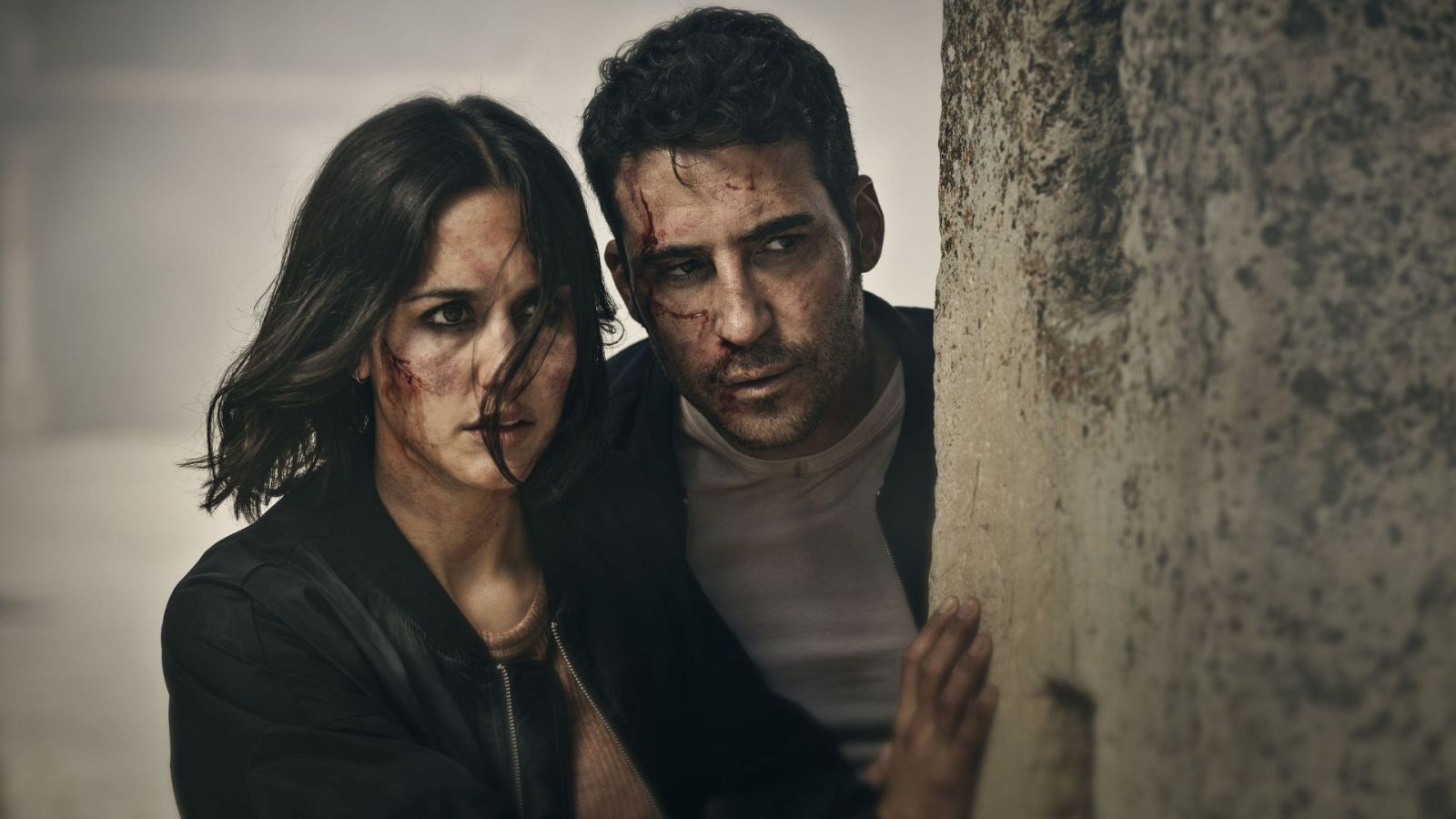 Megan Montaner y Miguel Ángel Silvestre en '30 monedas'