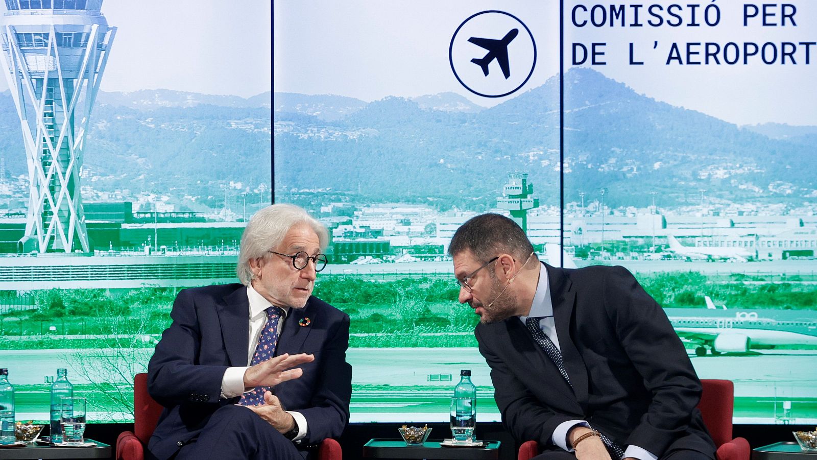 El presidente de Foment, Josep Sánchez Llibre i el presidente de la Comisión para la ampliación del Aeroport, Lluis Moreno