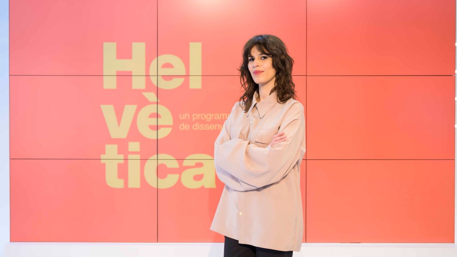 Flora Saura presenta 'Helvètica'