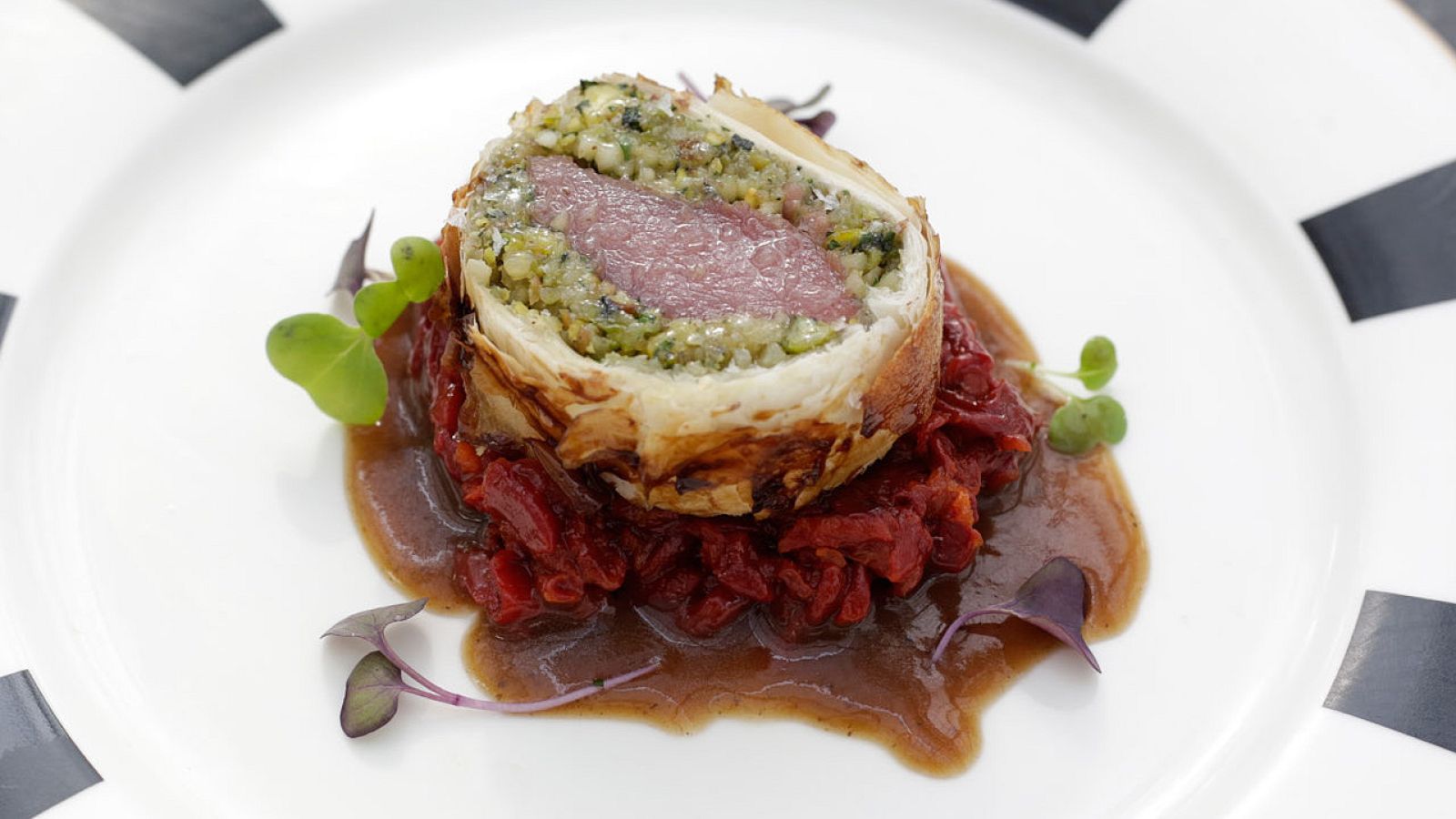 Receta de carré de cordero y crujiente de frutos secos de MasterChef Celebrity 8