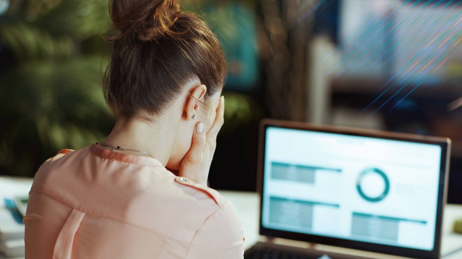 Una mujer con problemas de concentración
