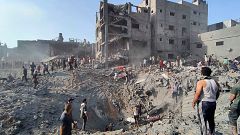 Israel expulsa a cientos de empleados gazatíes hacia la Franja de Gaza en plena guerra con Hamás