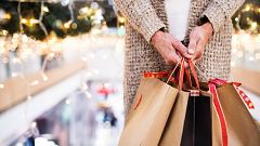 San Valentín, Black Friday o las rebajas de enero: ¿por qué el comercio nos "satura" constantemente con ofertas?