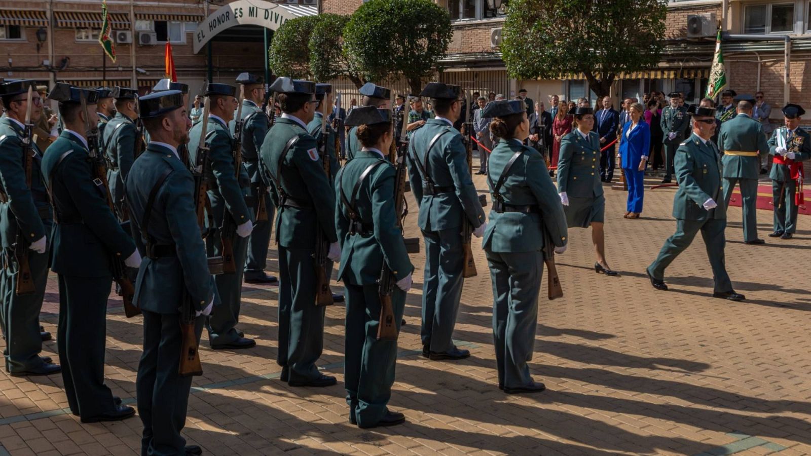 Un grupo de guardias civiles durante un acto castrense en Toledo