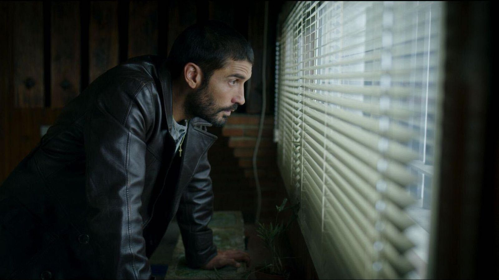 Álex García en una escena de 'Sagrada familia'