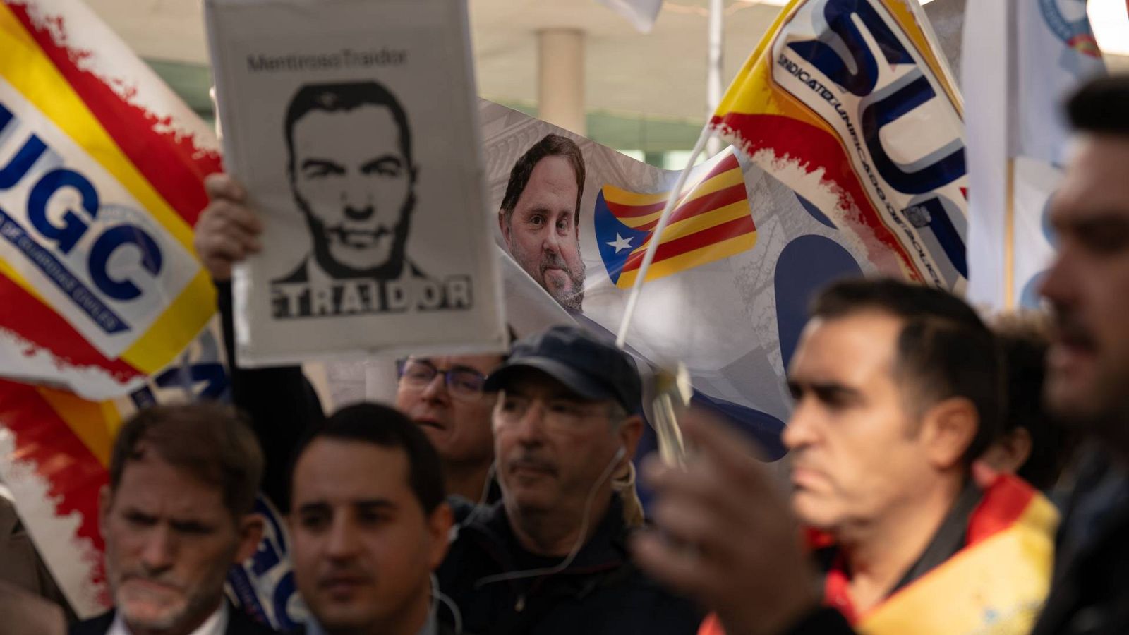 Manifestación de sindicatos de Policía Nacional y Guardia Civil contra la amnistía en Barcelona