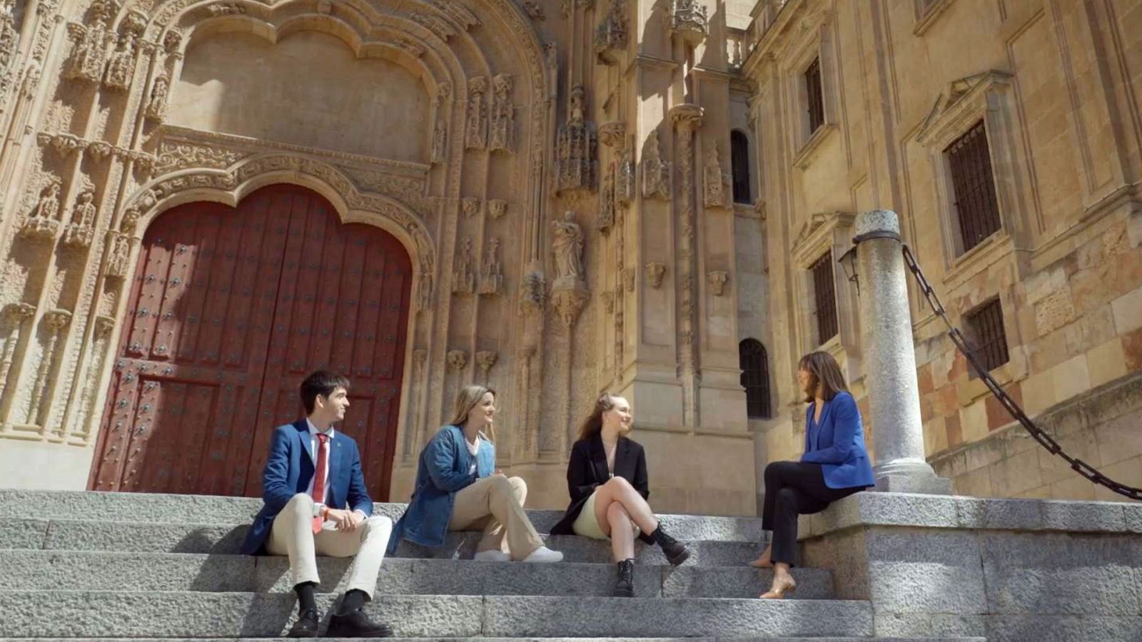 Ana Blanco charla con estudiantes en Salamanca