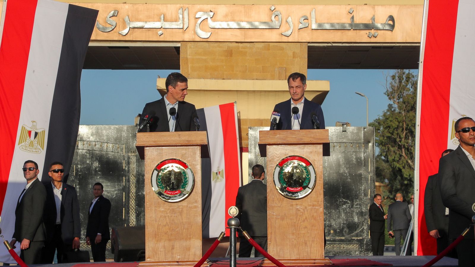Sánchez y De Croo en el paso de Ráfah, entre Egipto y Gaza