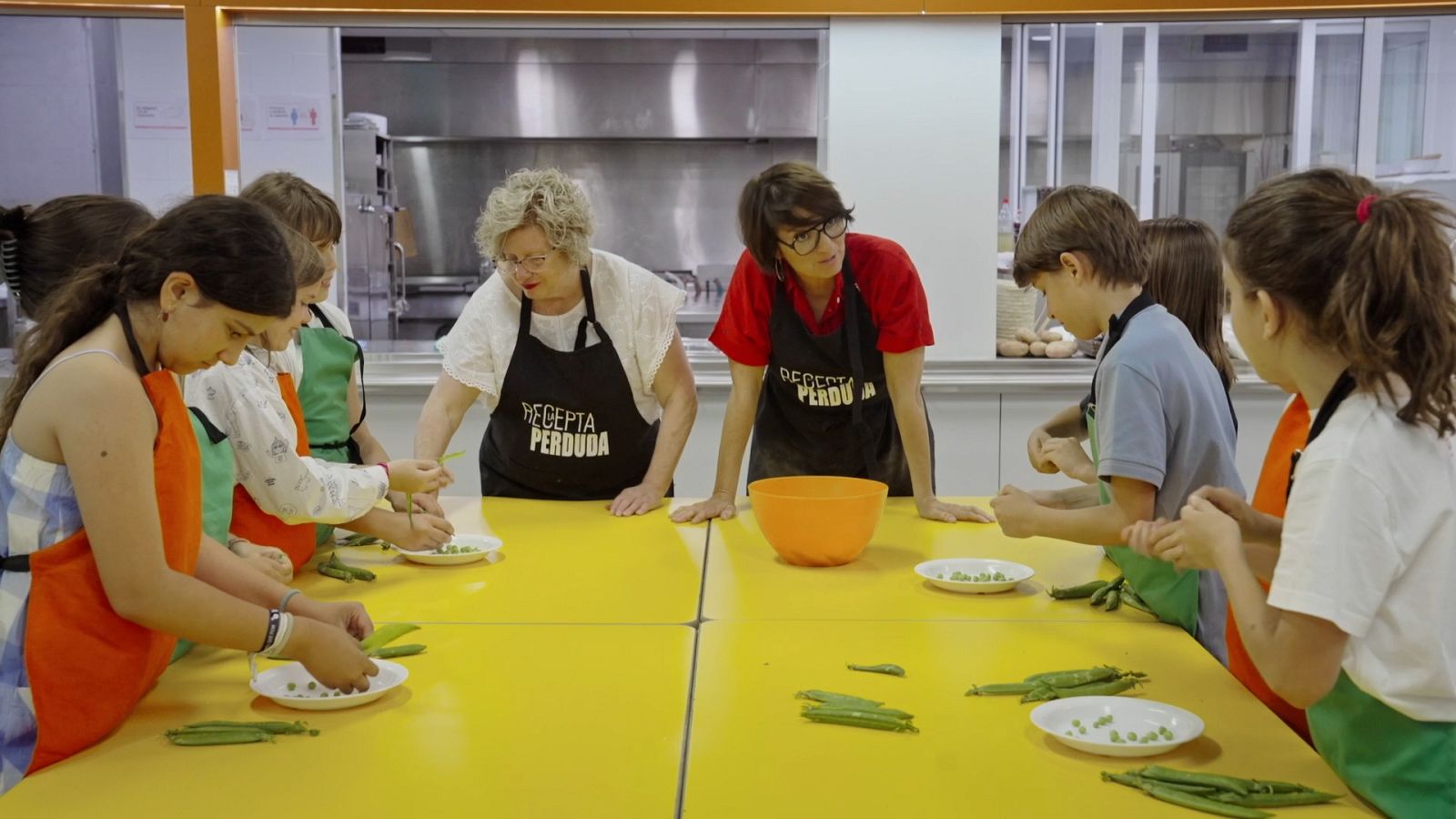 Implicar la canalla en la cuina és fonamental perquè no es perdin les receptes tradicionals