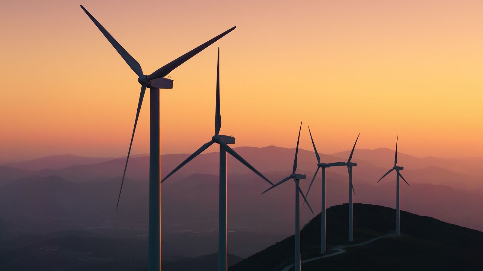 El precio de la luz se duplica este lunes