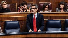 El Gobierno y el PP se enzarzan por la amnistía en una descafeinada primera sesión de control sin Sánchez