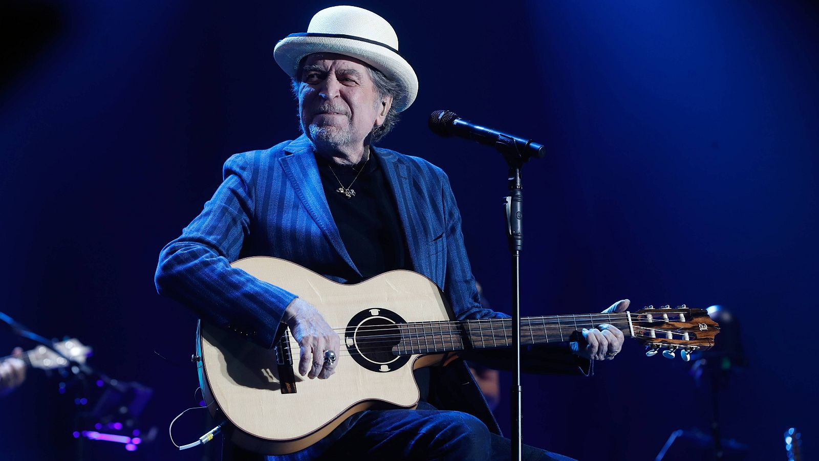 Sabina culmina su gira 'Contra todo pronóstico' en Madrid: "Es el sitio donde más se acelera el corazón"