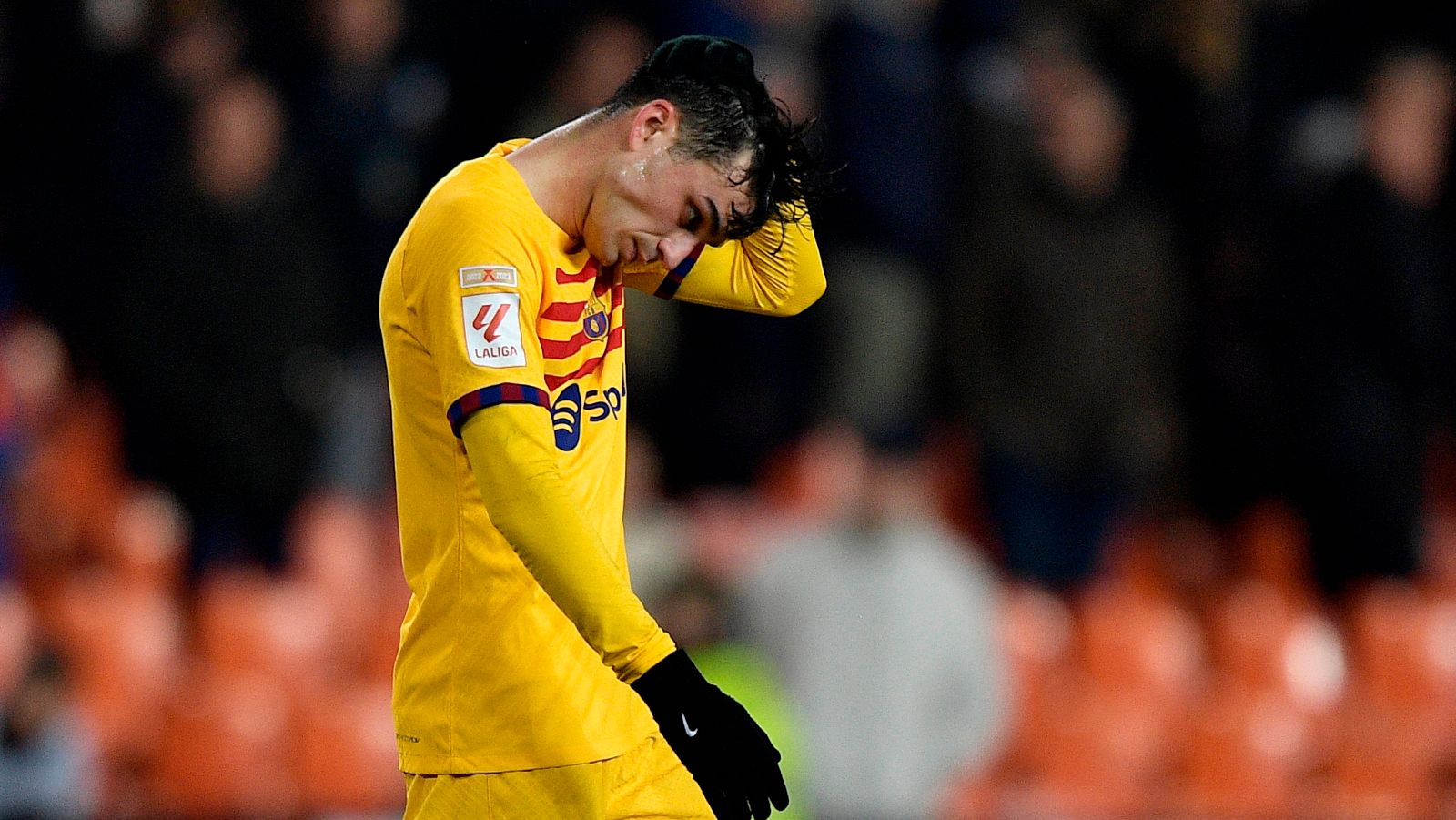 Pedri se vuelve a lesionar