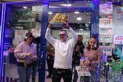 Els cinquens premis de la Loteria de Nadal deixen un bon pessic a Catalunya