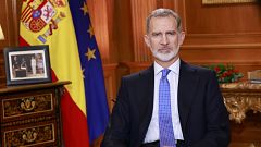 El rey dice que "fuera de la Constitución no hay convivencia" sino "imposición" y pide evitar "el germen de la discordia"