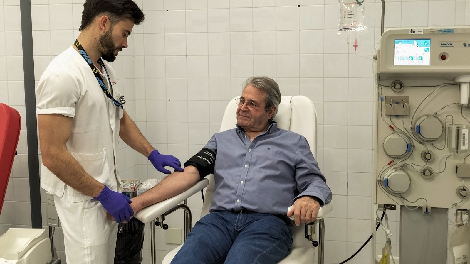 Francisco del Amo Zarzo dona sangre por vez número 500, récord en España