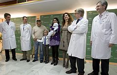 El bebé-medicamento logra salvar a su hermano gracias a un transplante