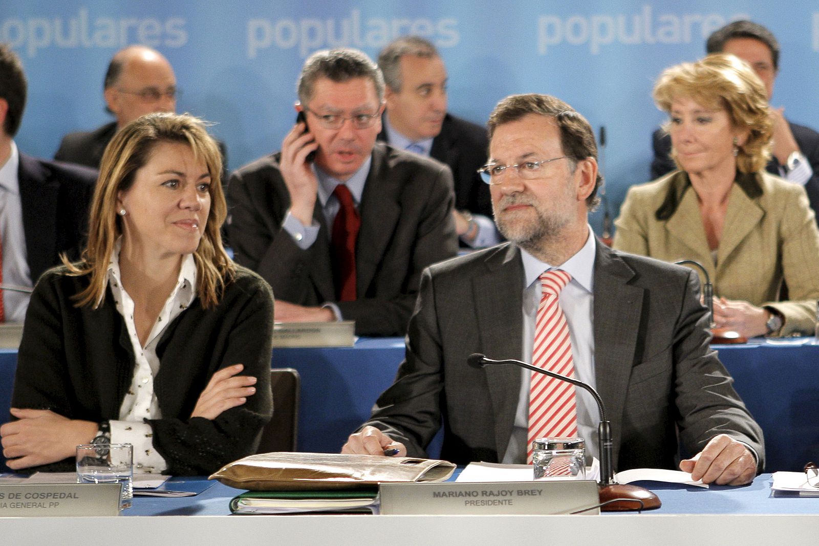 Rajoy defiende la honorabilidad de los militantes del PP